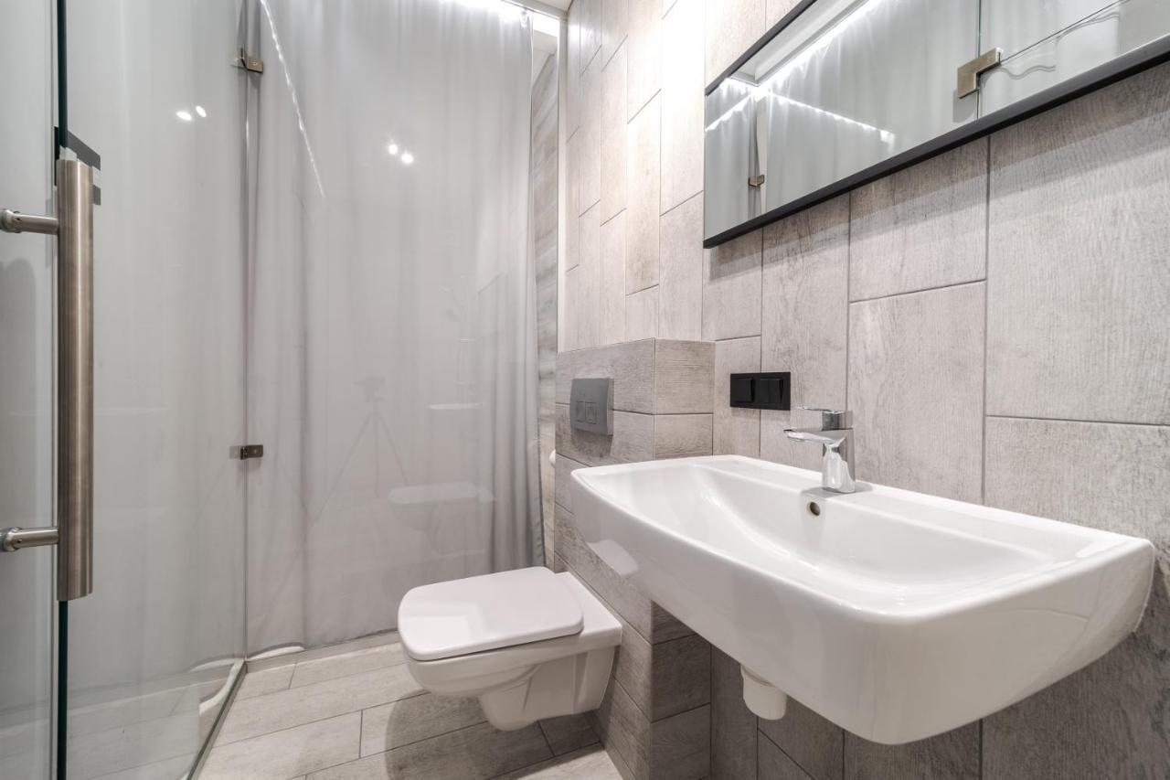 Staroevreyska Apartment A Lviv Dış mekan fotoğraf